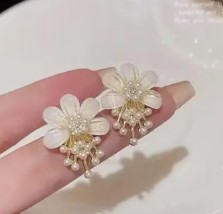 White  Pearl Earrings